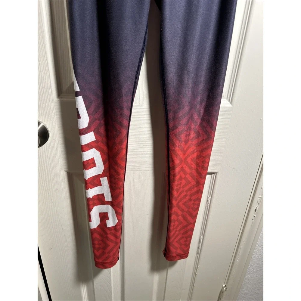 NFL Team Apparel Women's New England‎ Patriots Leggings size XS